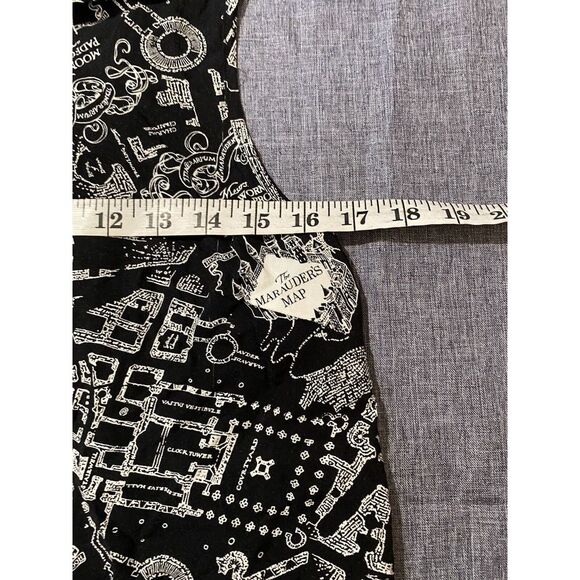 Harry Potter Marauders Map Knot Tie Front Black and White Button Up Size L - Picture 9 of 9
